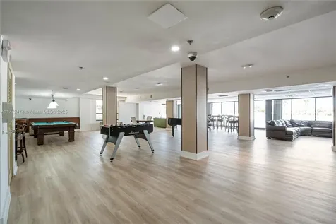 10185 Collins Avenue Bal Harbour FL 33154