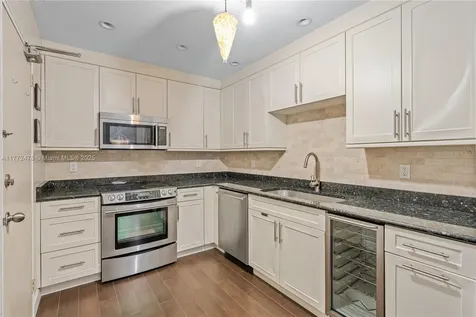 10185 Collins Avenue Bal Harbour FL 33154
