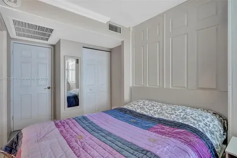 3180 S Ocean Drive Hallandale Beach FL 33009