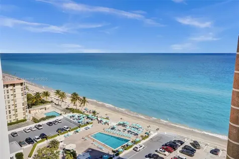 3180 S Ocean Drive Hallandale Beach FL 33009