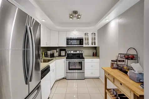 3180 S Ocean Drive Hallandale Beach FL 33009