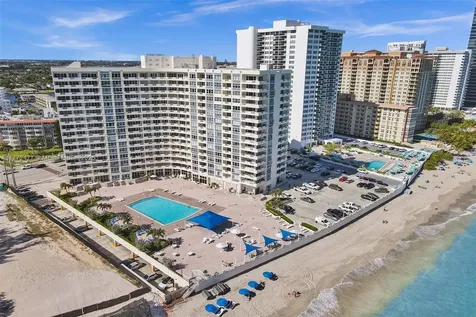 3180 S Ocean Drive Hallandale Beach FL 33009