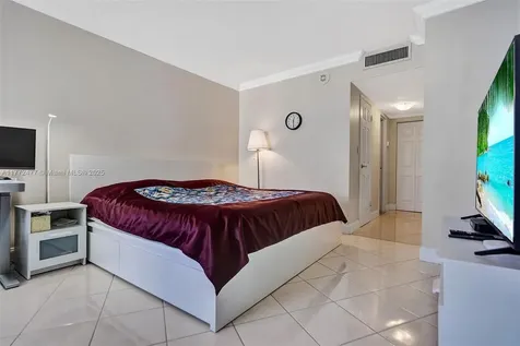 3180 S Ocean Drive Hallandale Beach FL 33009