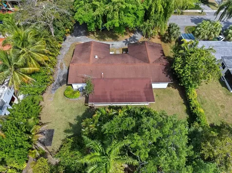 8290 SW 61st Avenue South Miami FL 33143