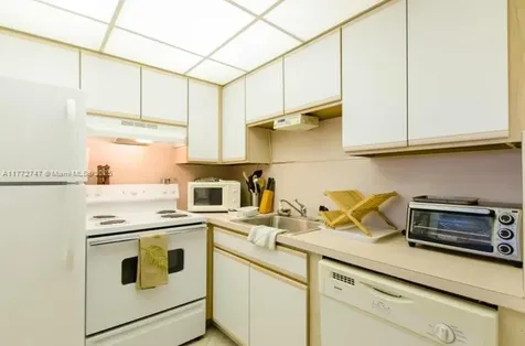 251 Mansfield F Boca Raton FL 33434