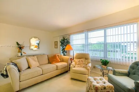 251 Mansfield F Boca Raton FL 33434