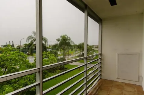 251 Mansfield F Boca Raton FL 33434