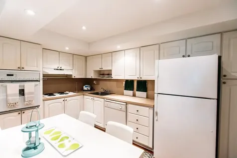 19370 Collins Avenue Sunny Isles Beach FL 33160