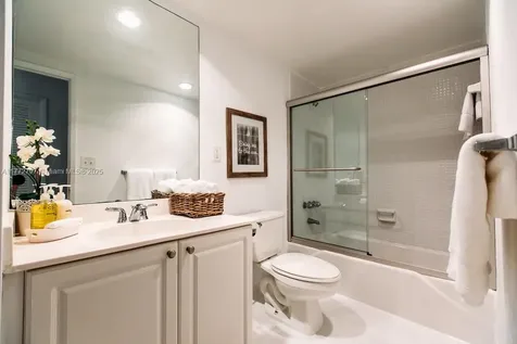19370 Collins Avenue Sunny Isles Beach FL 33160