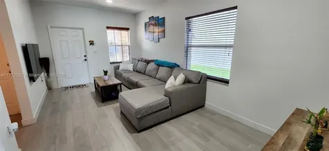 22025 SW 92nd Place Cutler Bay FL 33190