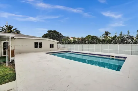 7465 SW 31st Street Miami FL 33155