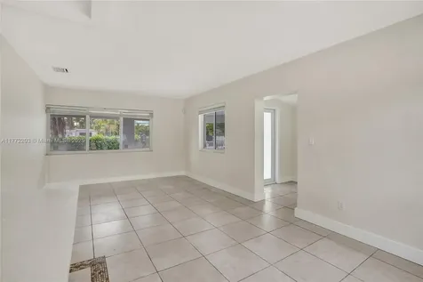 7465 SW 31st Street Miami FL 33155