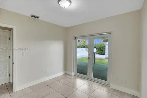 7465 SW 31st Street Miami FL 33155