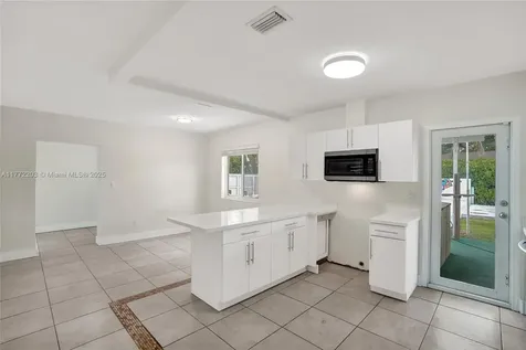 7465 SW 31st Street Miami FL 33155