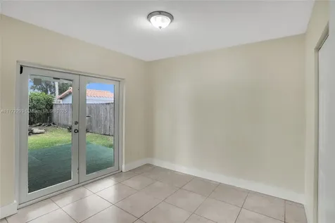 7465 SW 31st Street Miami FL 33155