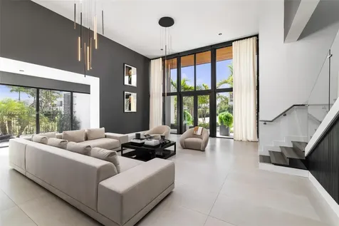 16649 N Botaniko Drive N Weston FL 33326