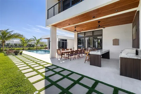 16649 N Botaniko Drive N Weston FL 33326