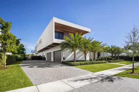 16649 N Botaniko Drive N Weston FL 33326