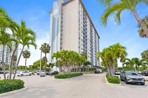 400 Kings Point Drive Sunny Isles Beach FL 33160