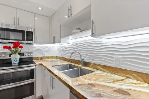 400 Kings Point Drive Sunny Isles Beach FL 33160