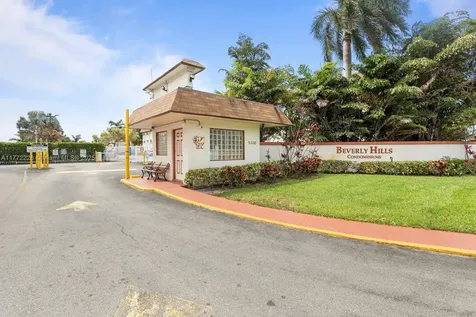 400 Kings Point Drive Sunny Isles Beach FL 33160