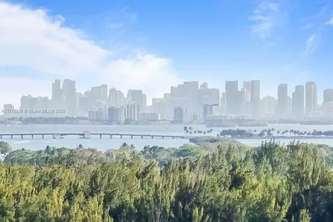 400 Kings Point Drive Sunny Isles Beach FL 33160
