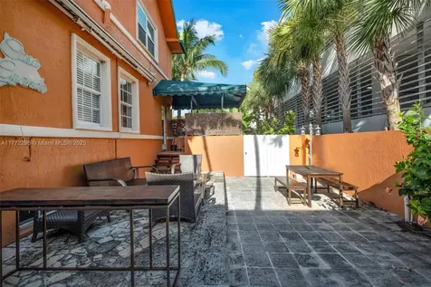 1033 NW 6th Street Miami FL 33136