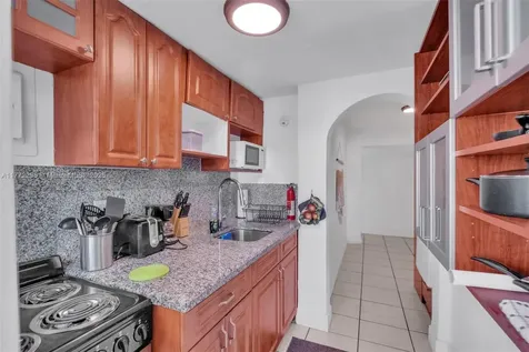 1033 NW 6th Street Miami FL 33136