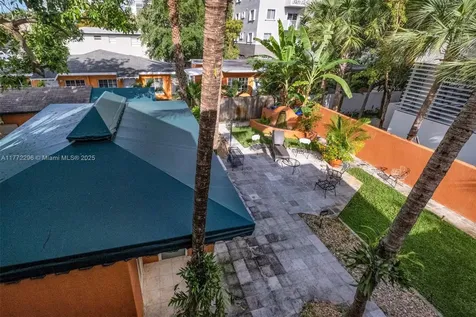 1033 NW 6th Street Miami FL 33136