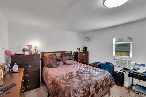 1033 NW 6th Street Miami FL 33136