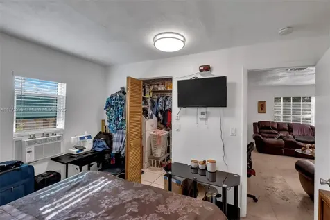 1033 NW 6th Street Miami FL 33136