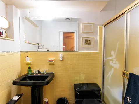 1081 NE 160th Terrace North Miami Beach FL 33162