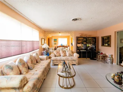 1081 NE 160th Terrace North Miami Beach FL 33162