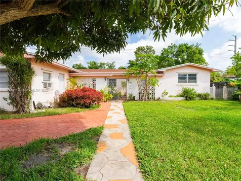 1081 NE 160th Terrace North Miami Beach FL 33162