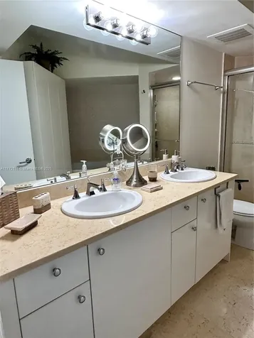 19900 E Country Club Drive Aventura FL 33180