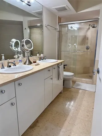 19900 E Country Club Drive Aventura FL 33180