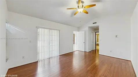 9942 NW 49th Terrace Doral FL 33178