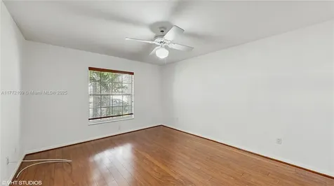 9942 NW 49th Terrace Doral FL 33178