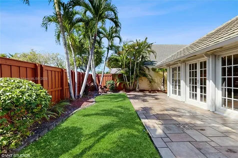 9942 NW 49th Terrace Doral FL 33178