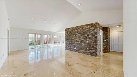 9942 NW 49th Terrace Doral FL 33178
