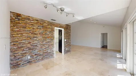 9942 NW 49th Terrace Doral FL 33178