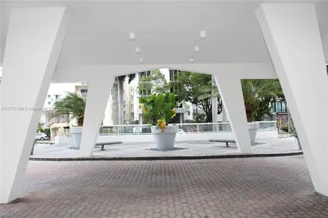 1228 West Avenue Miami Beach FL 33139