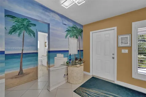 3031 NE 25th Street Fort Lauderdale FL 33305