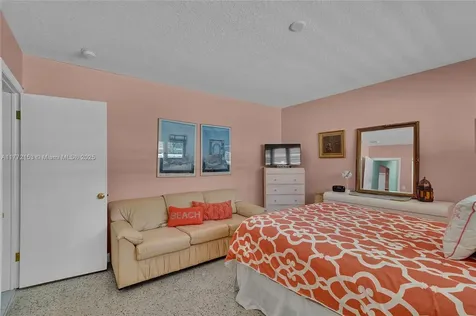 3031 NE 25th Street Fort Lauderdale FL 33305