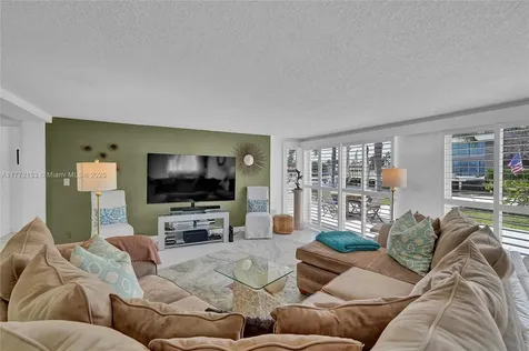 3031 NE 25th Street Fort Lauderdale FL 33305