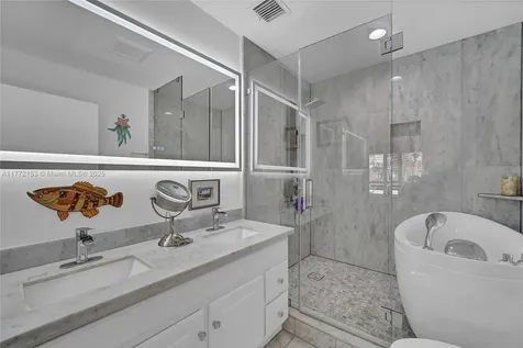 3031 NE 25th Street Fort Lauderdale FL 33305