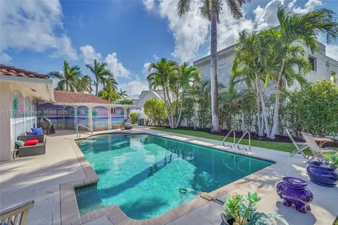 3031 NE 25th Street Fort Lauderdale FL 33305