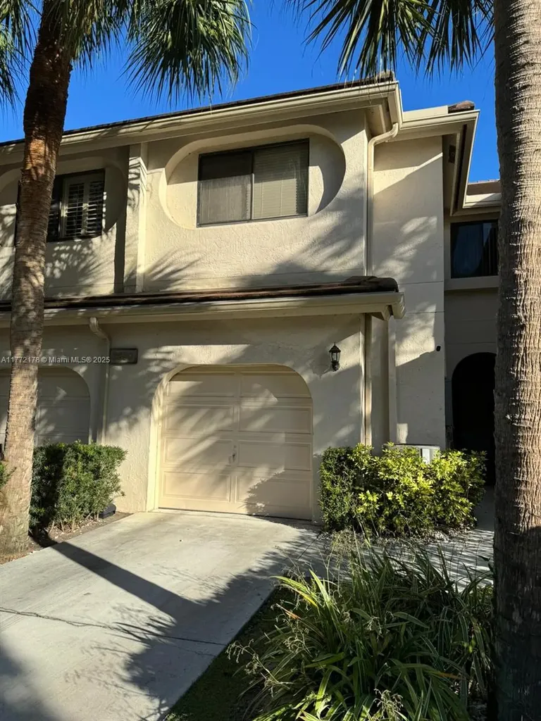 6350 W Longboat Lane W Boca Raton FL 33433