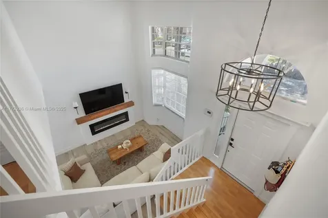 10724 NW 12th Manor Plantation FL 33322