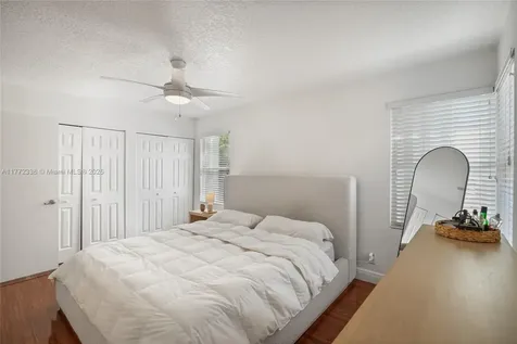 10724 NW 12th Manor Plantation FL 33322